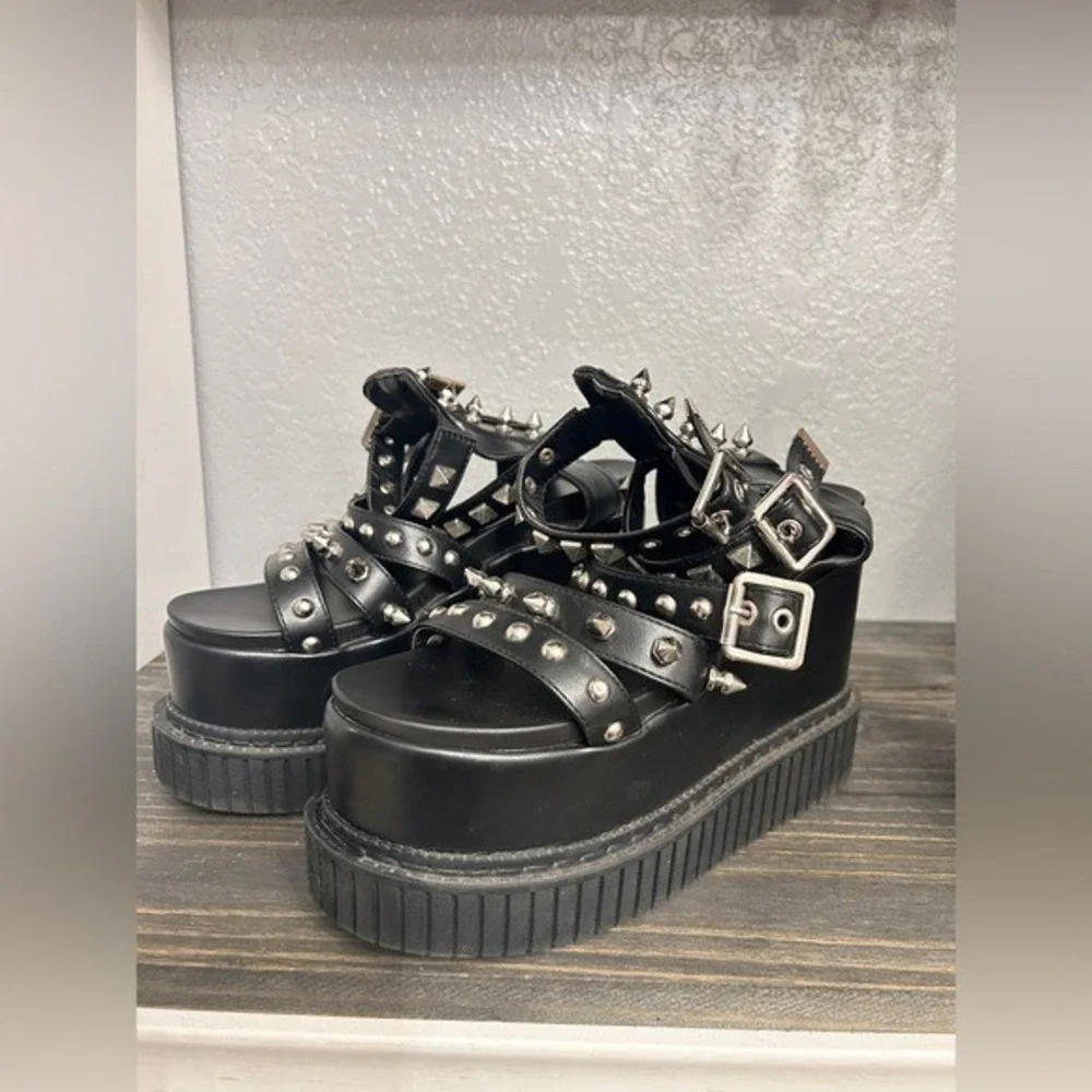 Dolls Kill Go Berzerk Platform Sandals Black Goth Punk Spikes 7.5‎ Studded